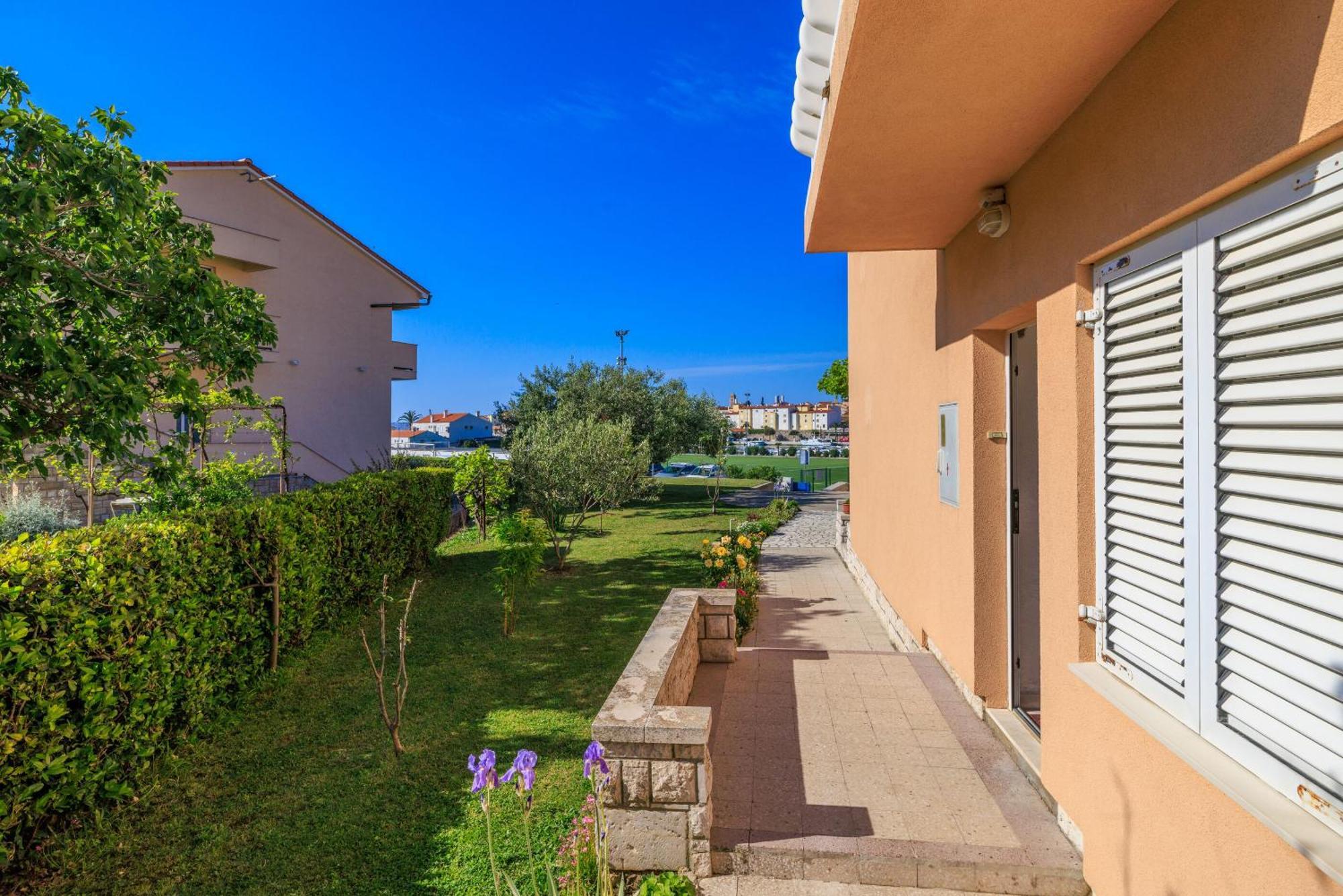 Apartment Zdravka Banjol Exterior foto